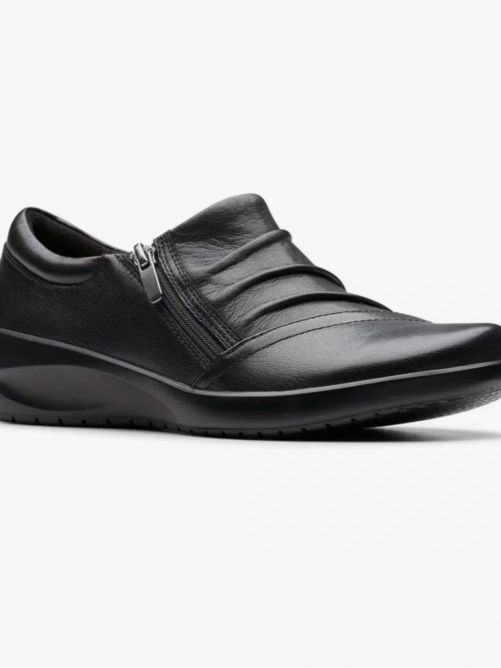 Clarks Comfort Slip-On Leather Loafer - Black Size 8